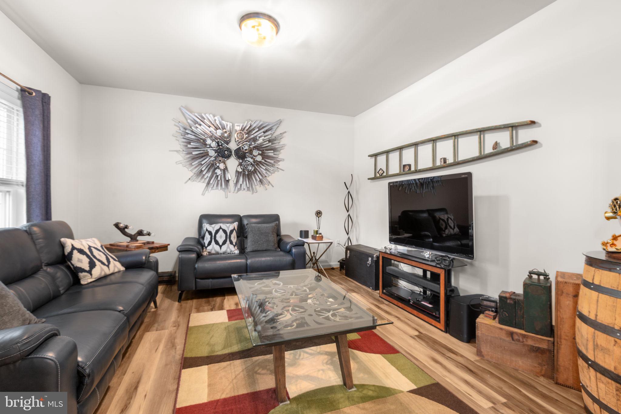 SOUTH WOODS - Residential