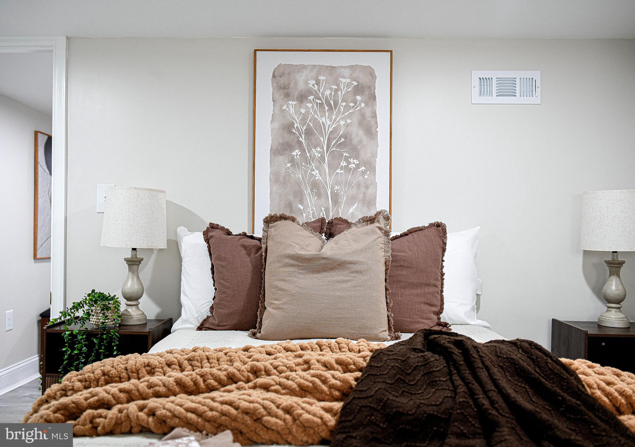 HARWOOD - Residential