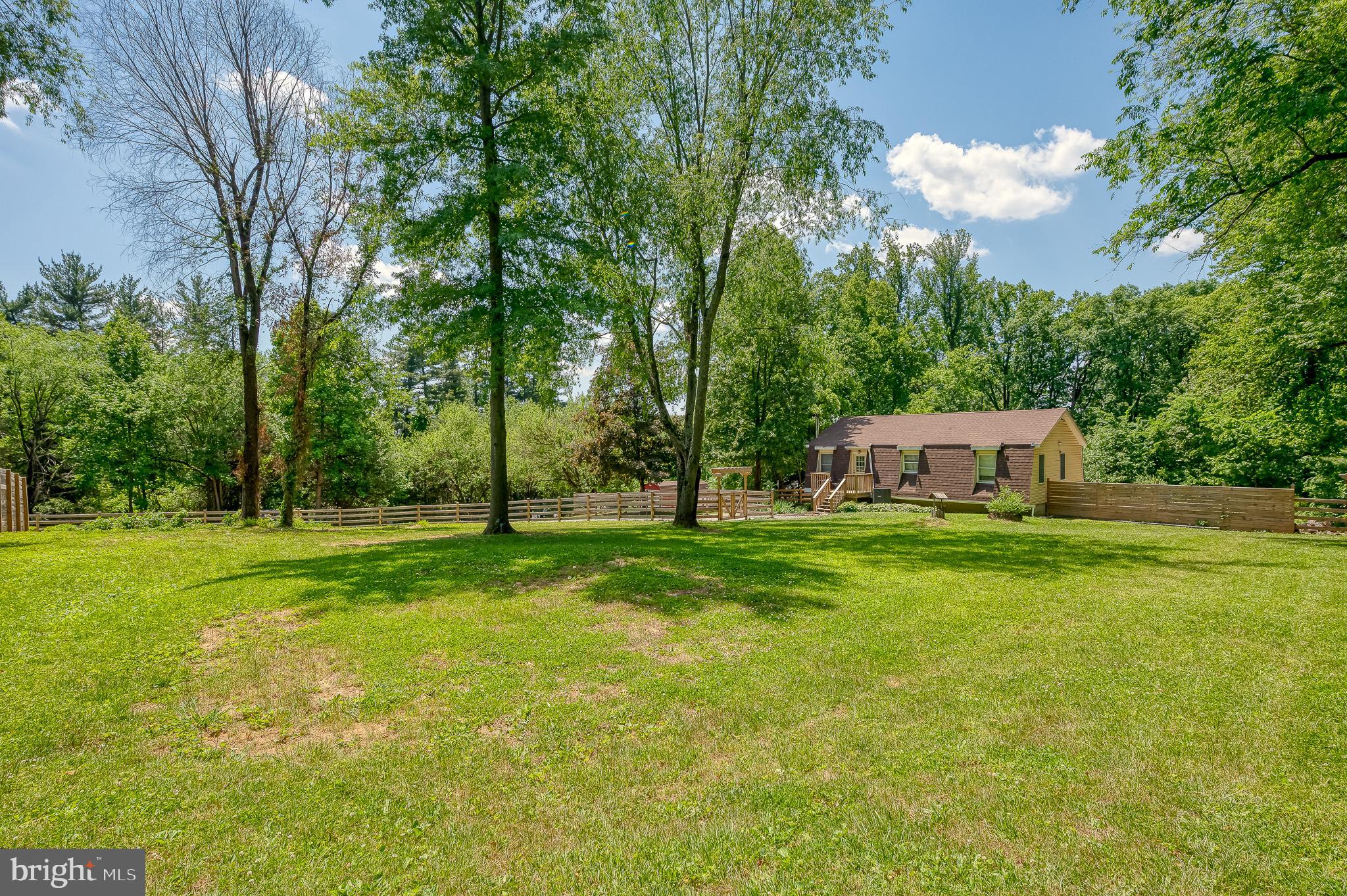 305 CROWL ROAD
