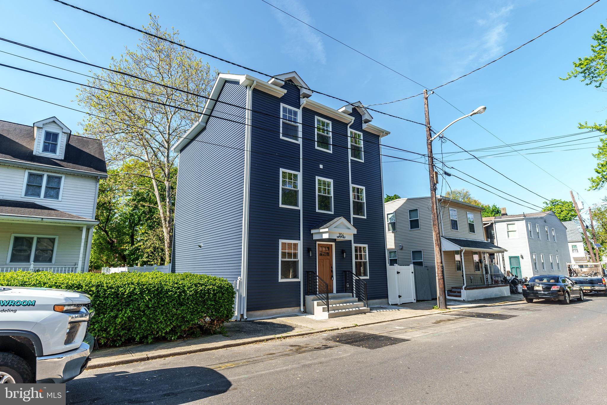 204 BARCLAY STREET