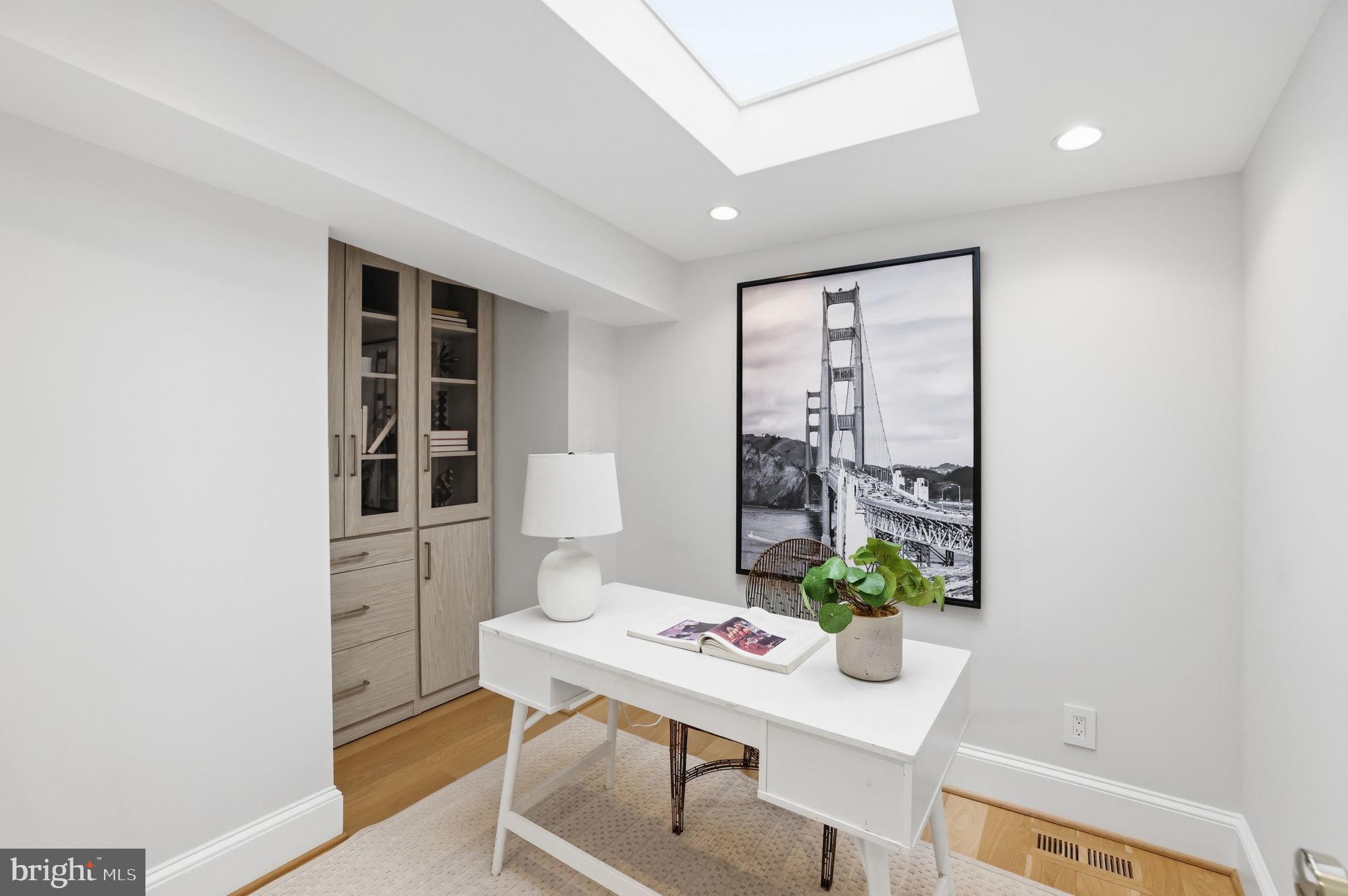 GEORGETOWN - Residential