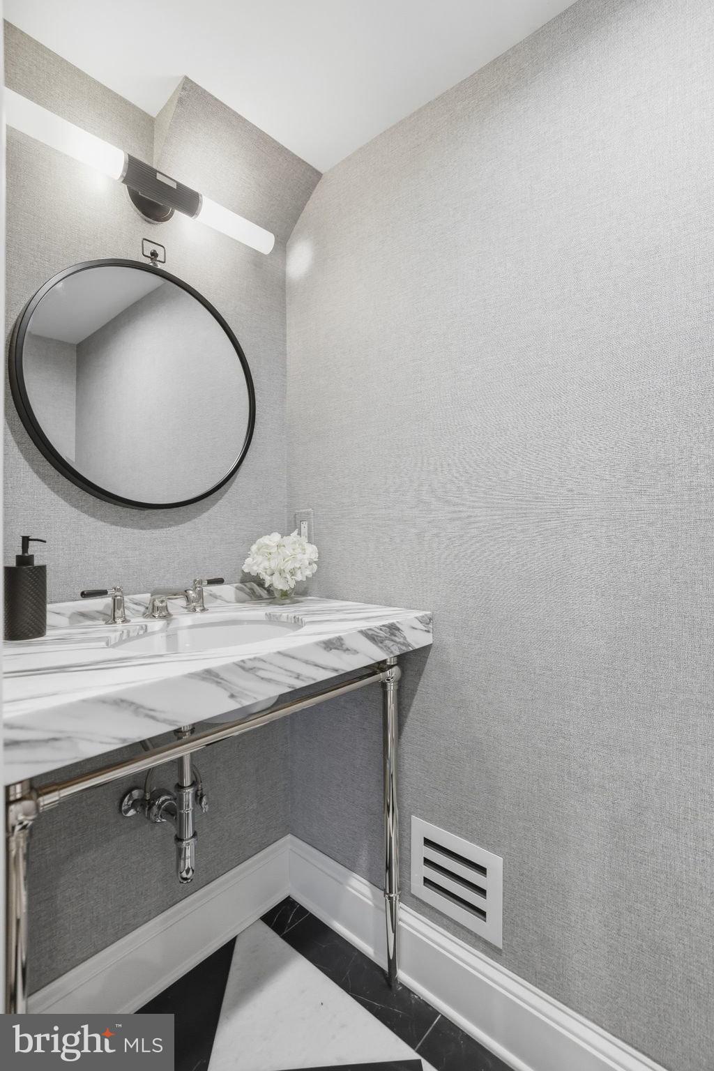 GEORGETOWN - Residential