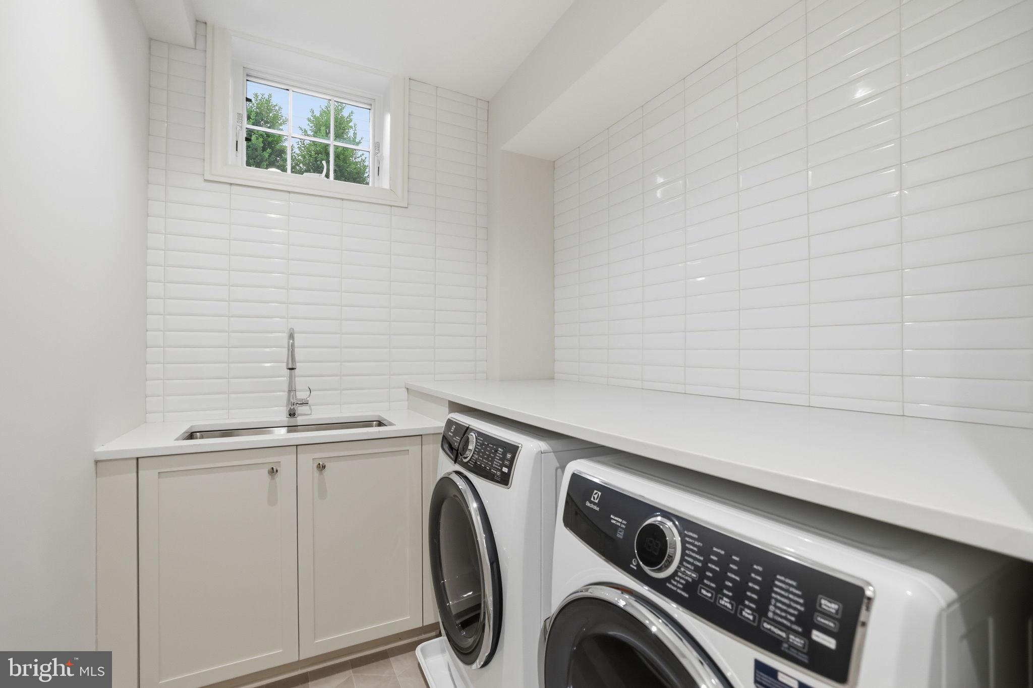 GEORGETOWN - Residential