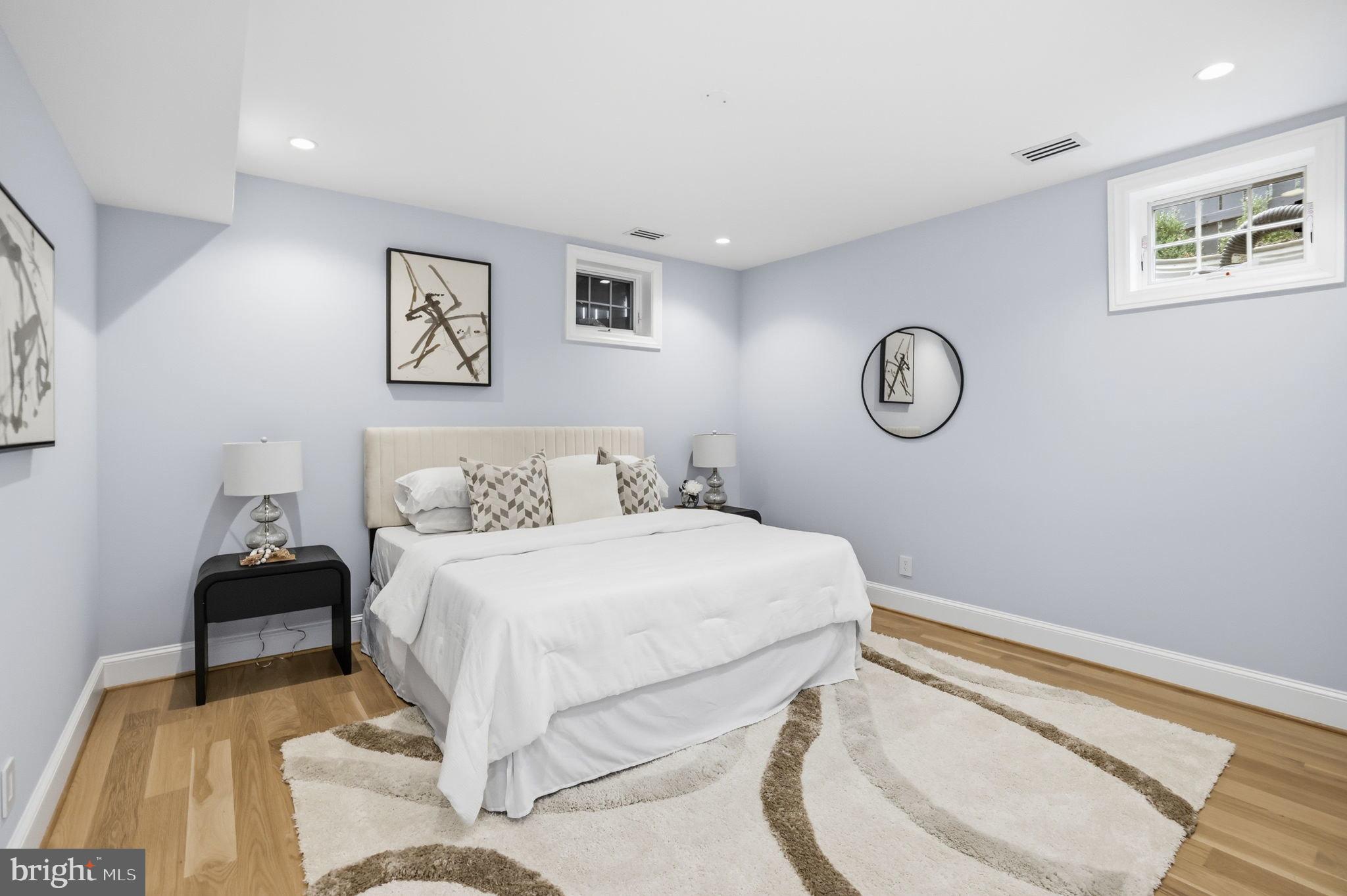 GEORGETOWN - Residential