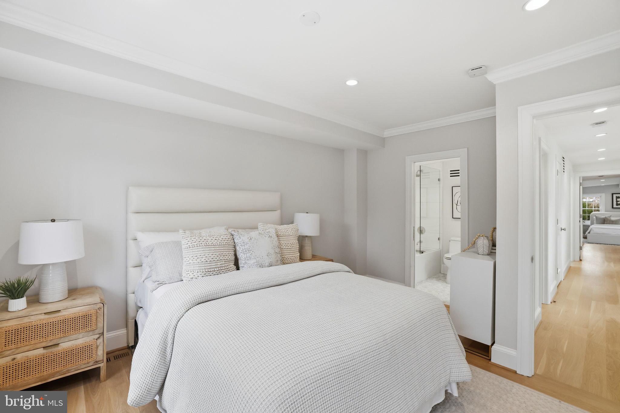 GEORGETOWN - Residential