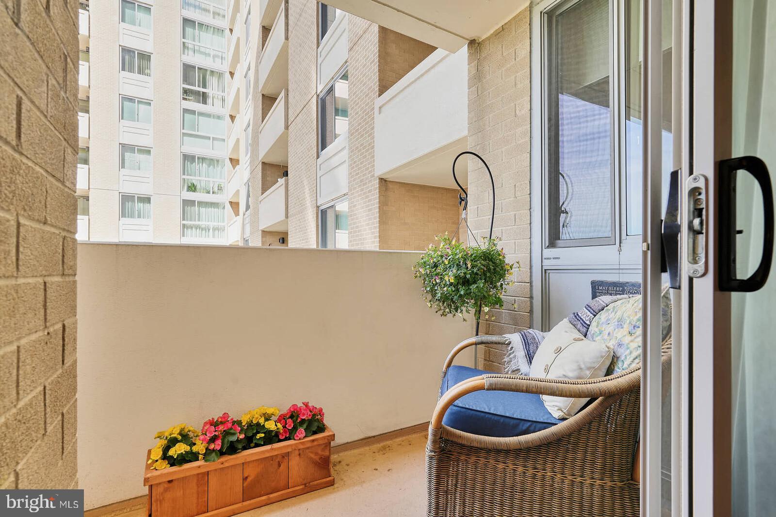 THE ELIZABETH - Residential