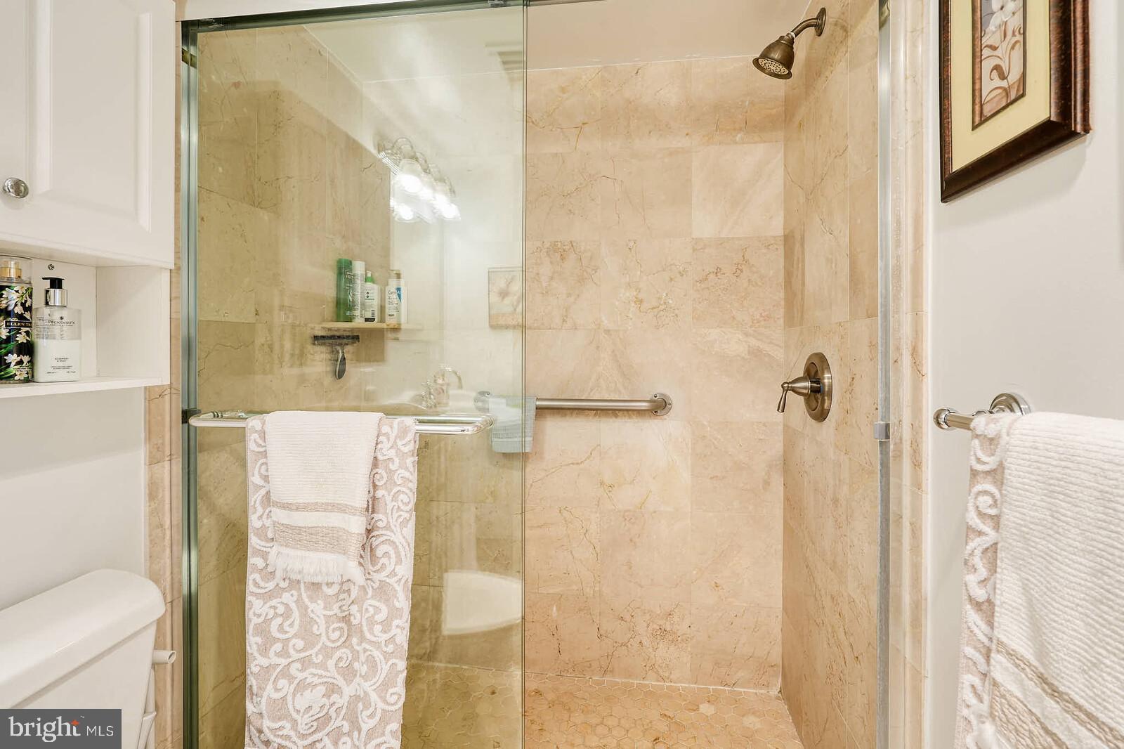 THE ELIZABETH - Residential