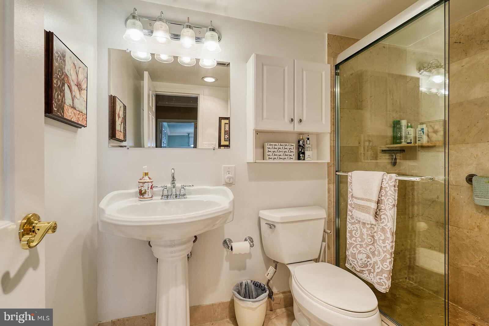 THE ELIZABETH - Residential