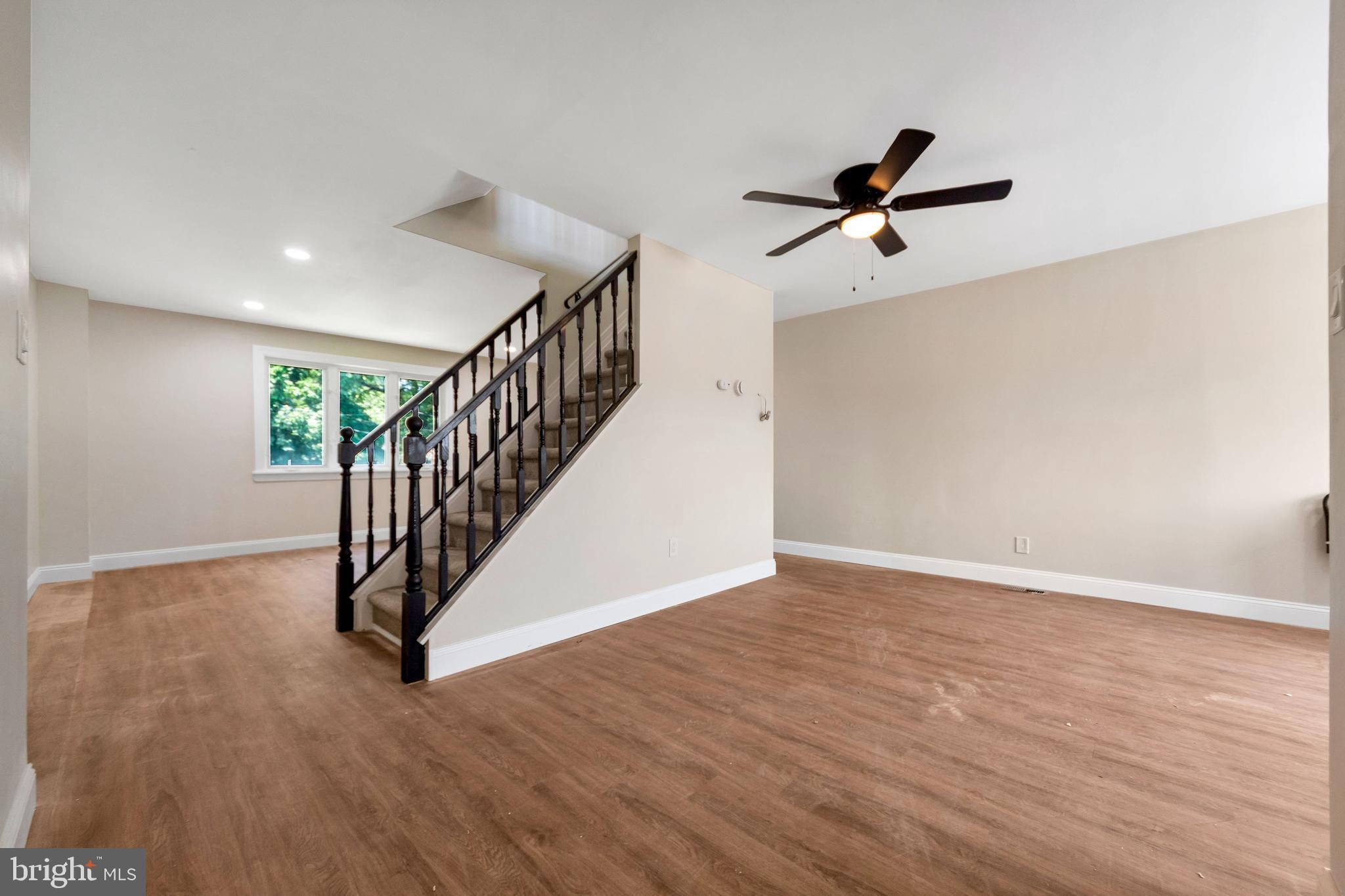 143 SUBURBAN TERRACE