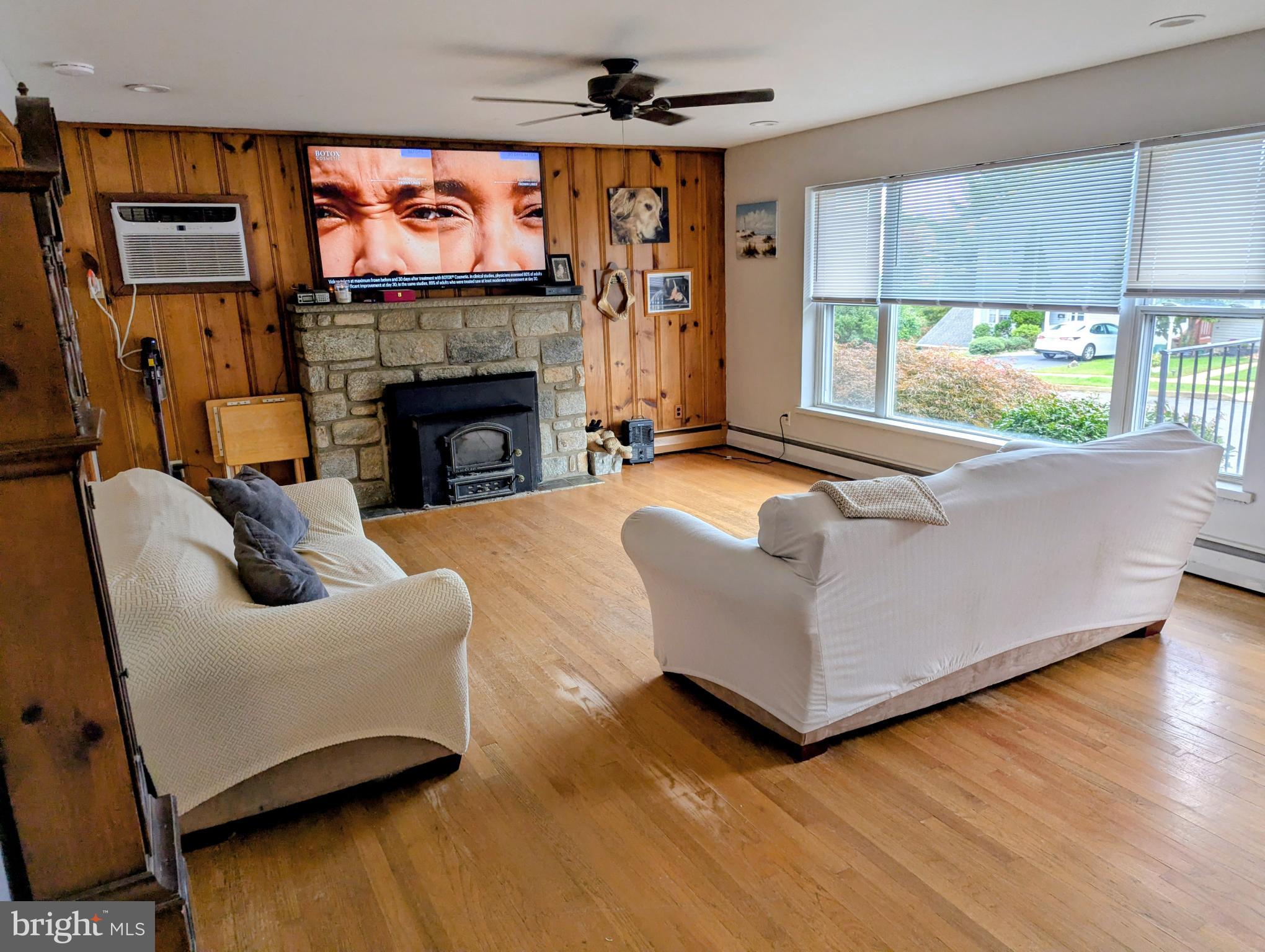 158 RIDGE BOULEVARD