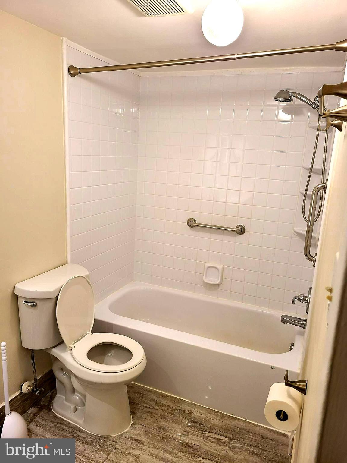 CHELSEA WOODS-PHASE 3> - Residential