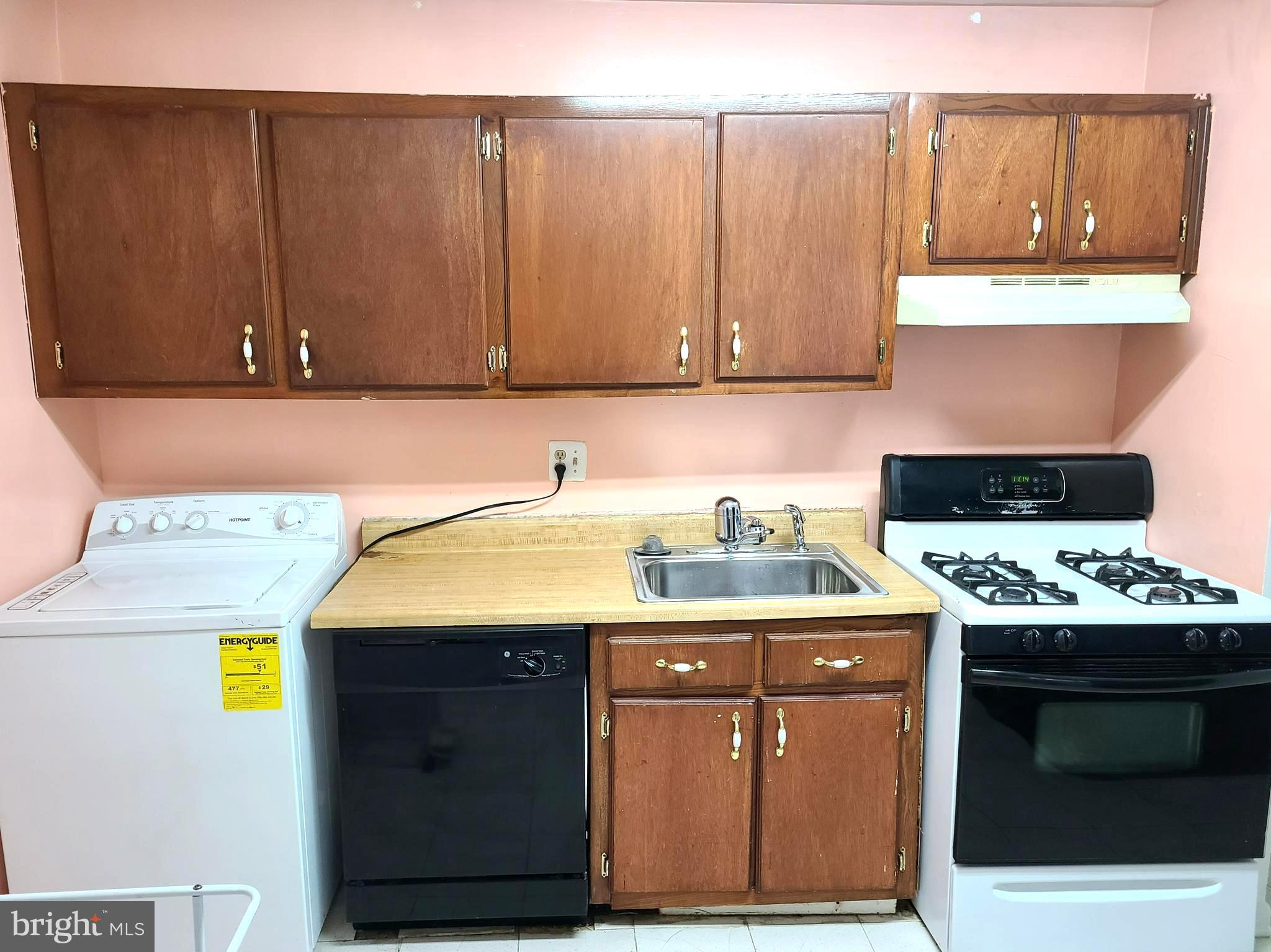 CHELSEA WOODS-PHASE 3> - Residential