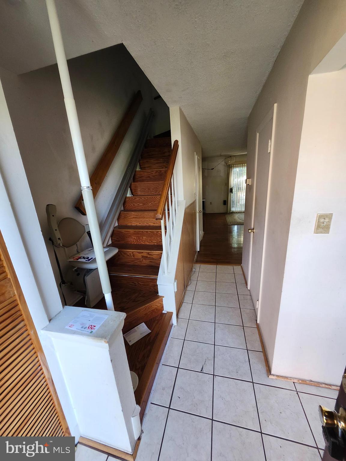 1317 BARNABY TERRACE SE