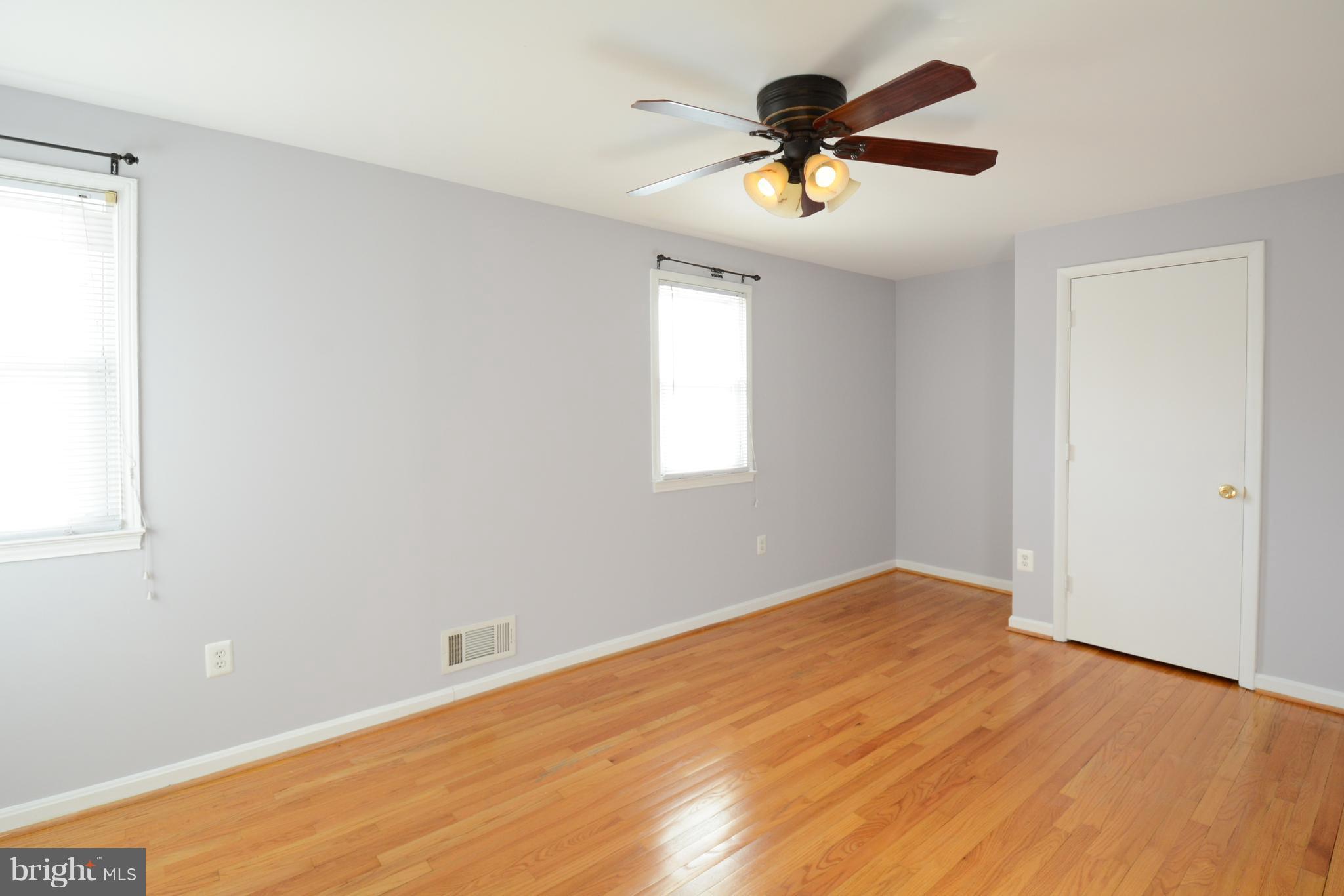 GREENWICH HILL - Residential