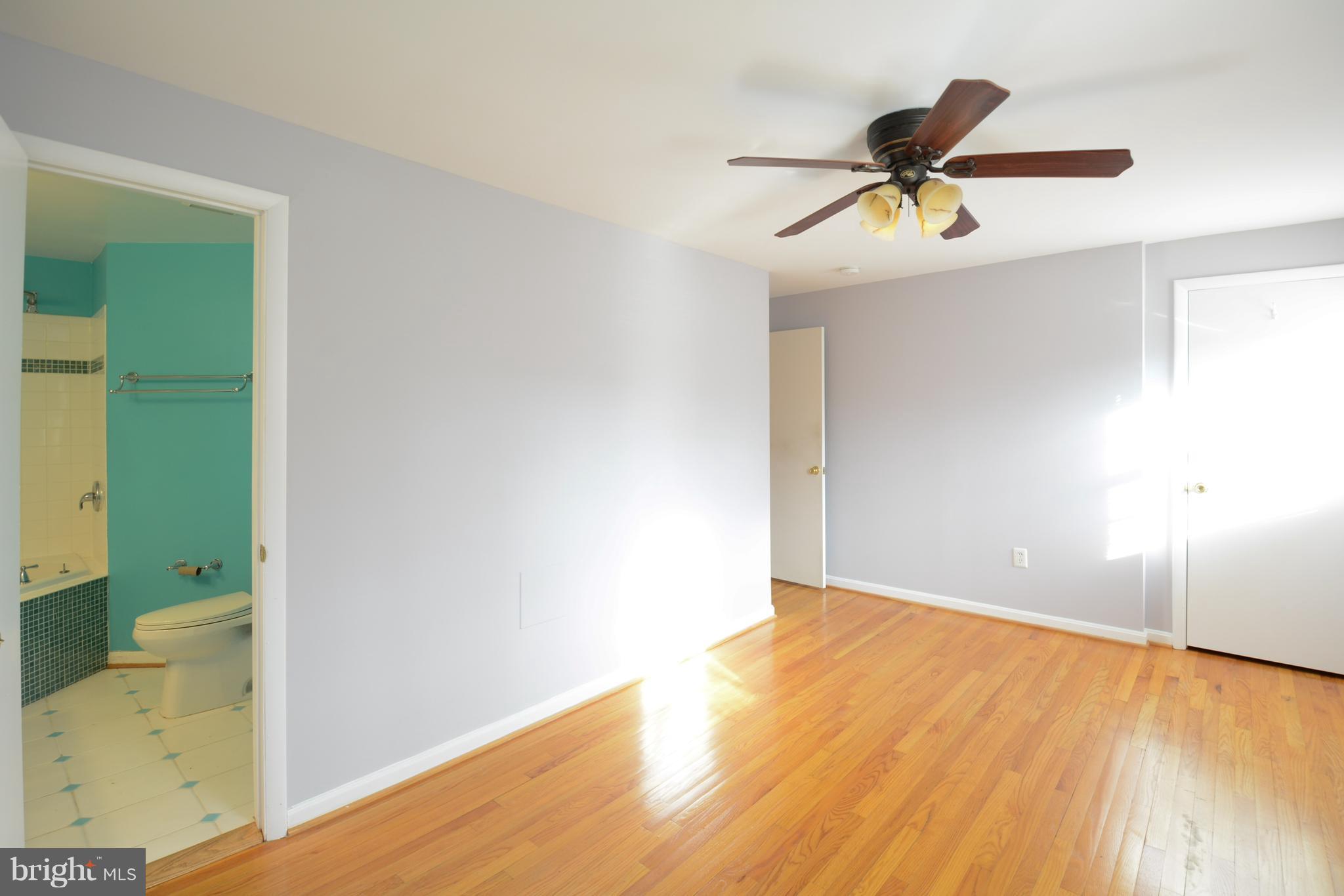 GREENWICH HILL - Residential