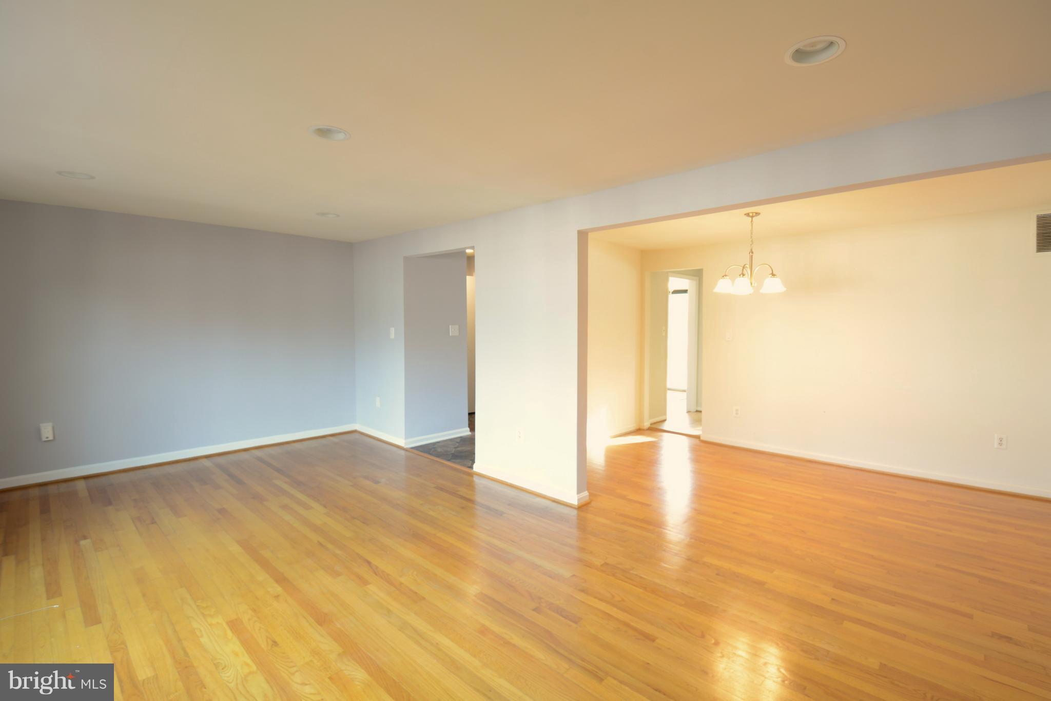 GREENWICH HILL - Residential