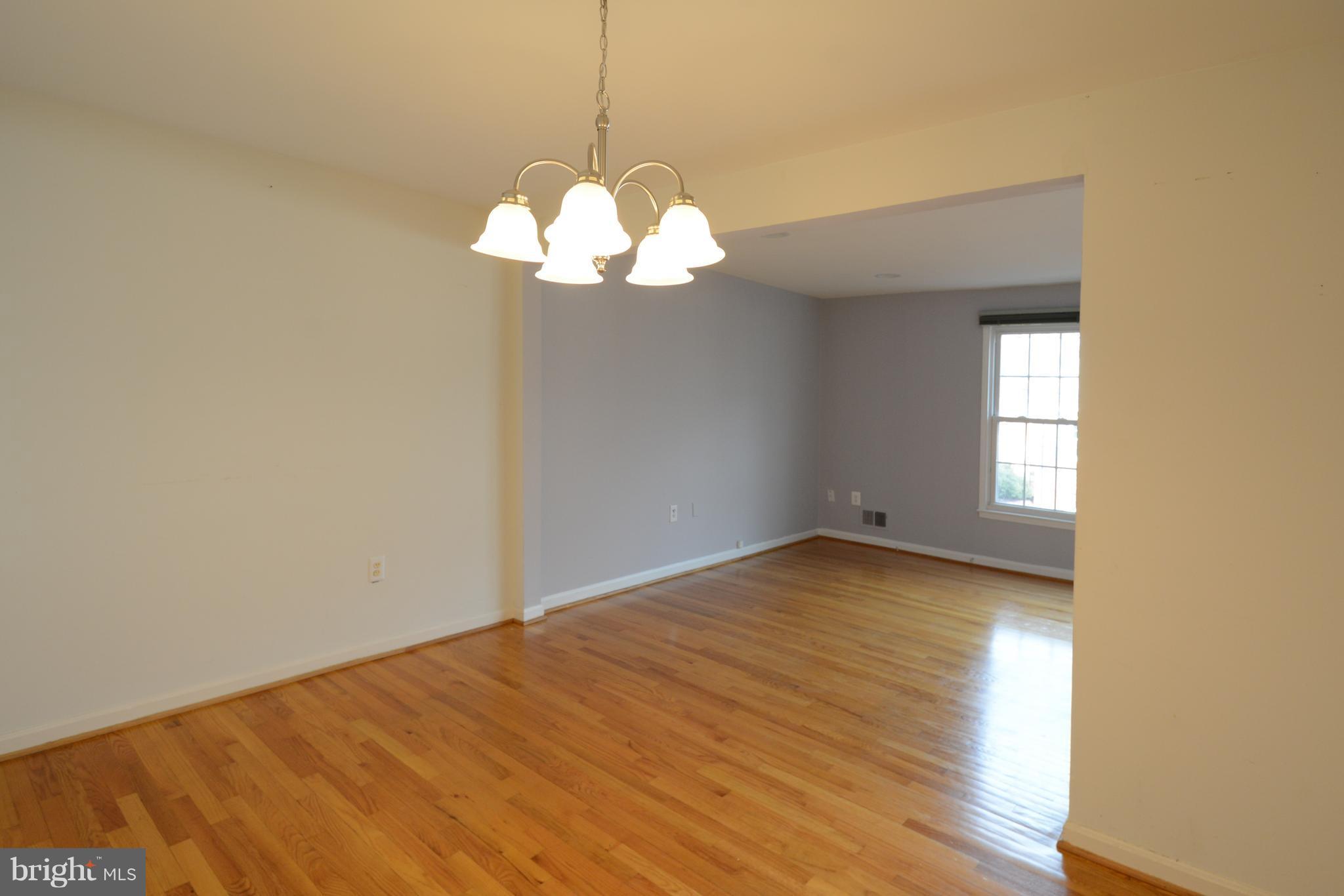 GREENWICH HILL - Residential