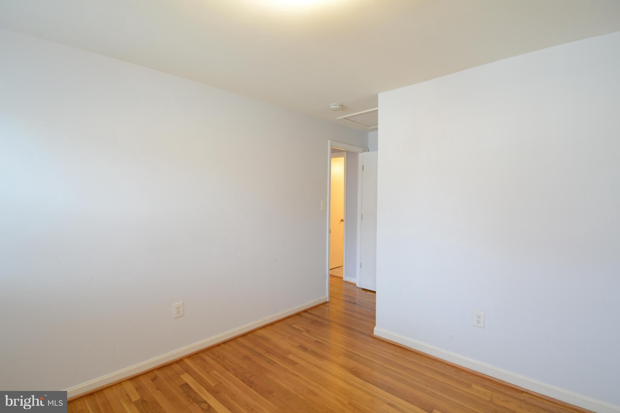 GREENWICH HILL - Residential