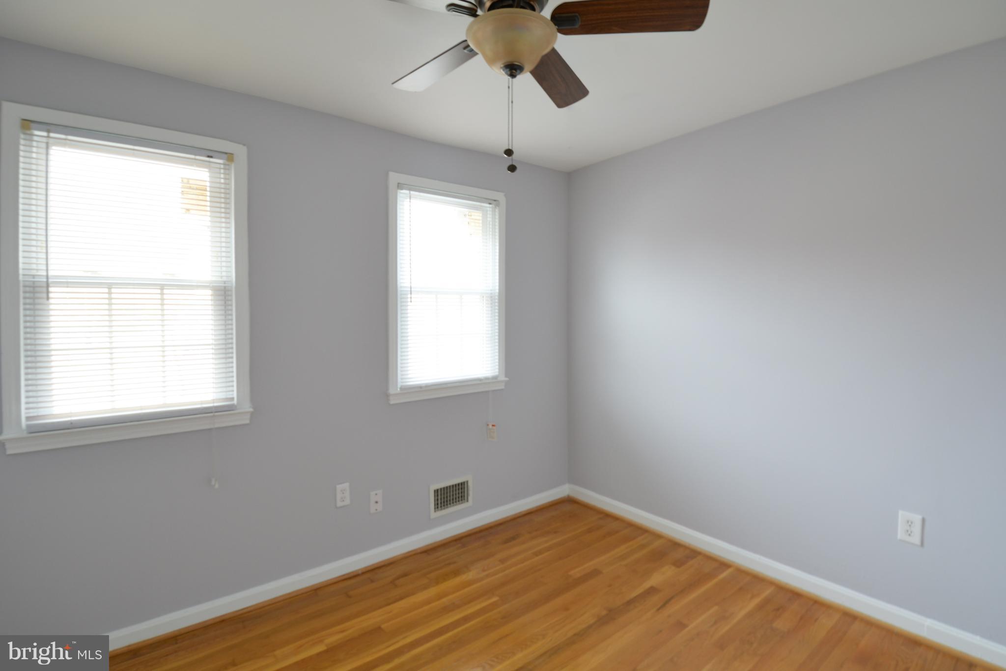 GREENWICH HILL - Residential