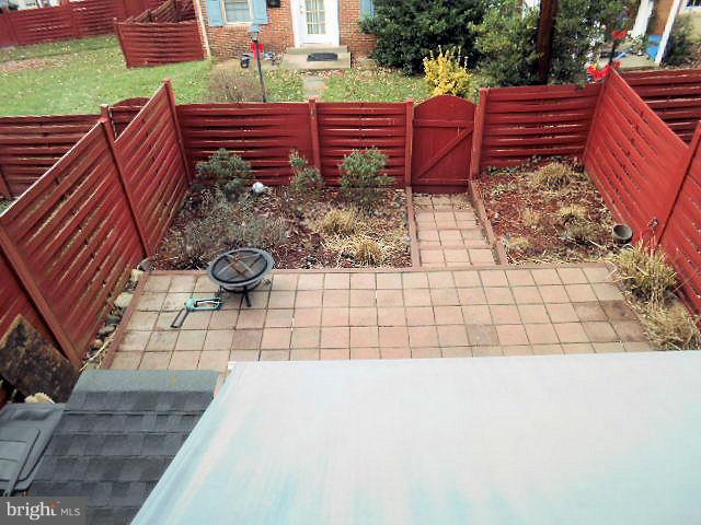 GREENWICH HILL - Residential