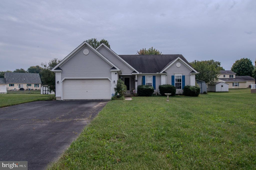 Photo of 202 W Darby Circle, DOVER, DE 19904 (MLS # DEKT2041208)