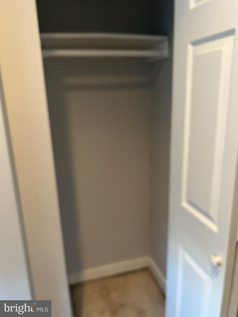 POTOWMACK CROSSING - Residential Lease