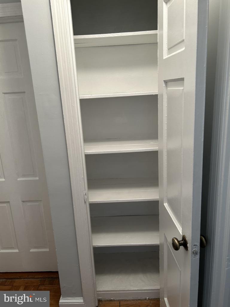 POTOWMACK CROSSING - Residential Lease