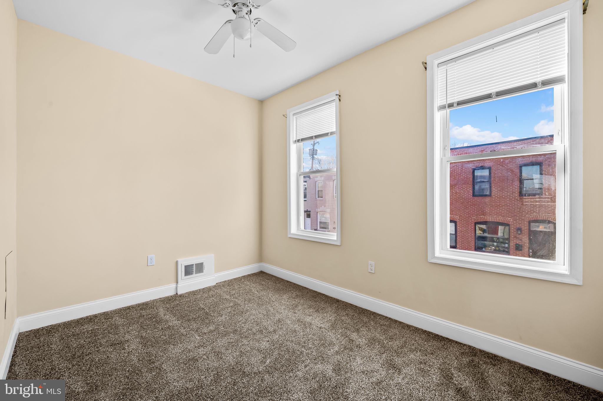 HIGHLANDTOWN - Residential