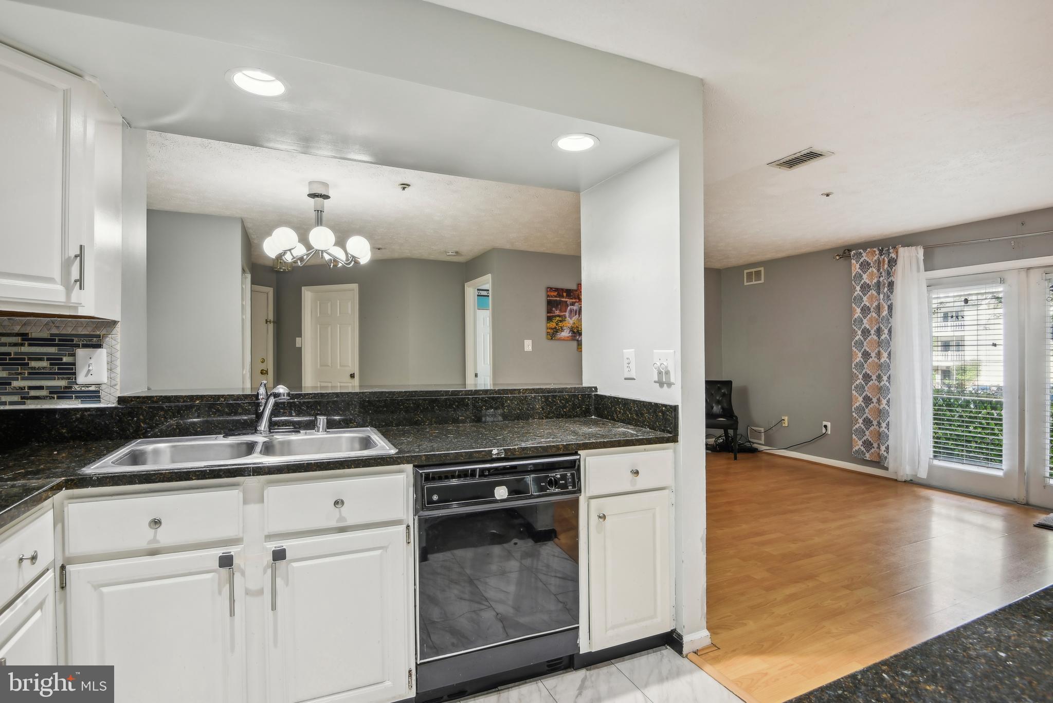 WATERS EDGE AT NORTH LAKE - Residential