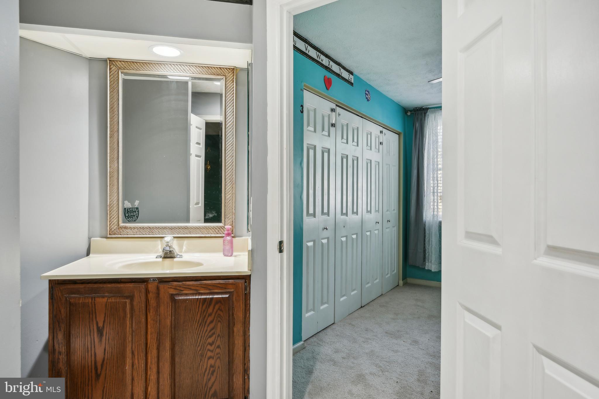 WATERS EDGE AT NORTH LAKE - Residential