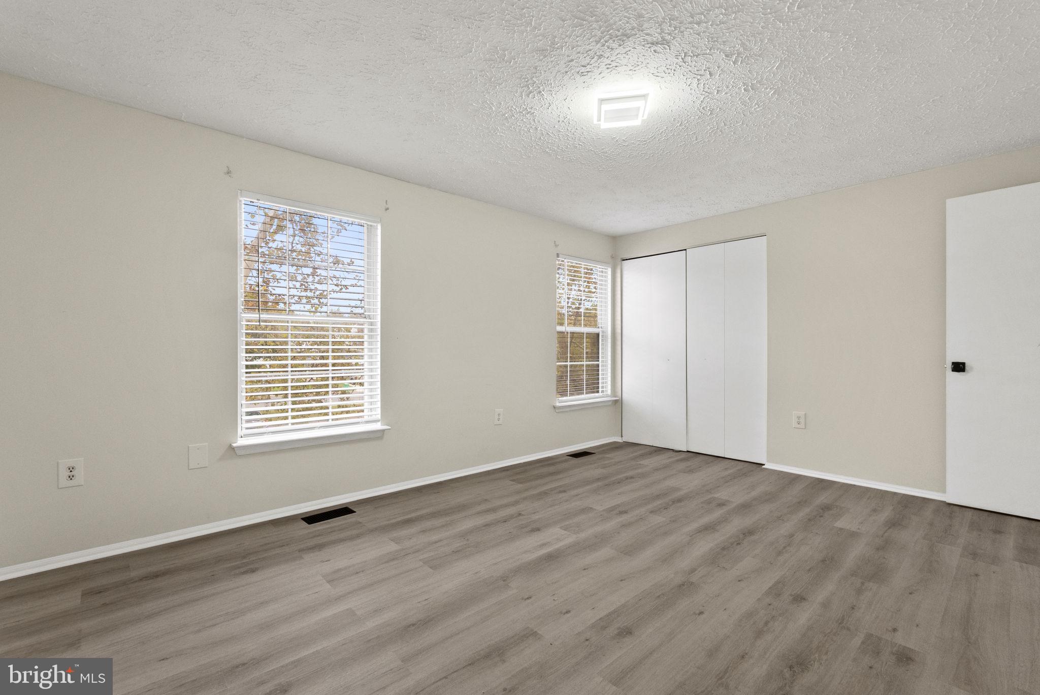 CLINTON PLAZA TOWNHOUSES - Residential