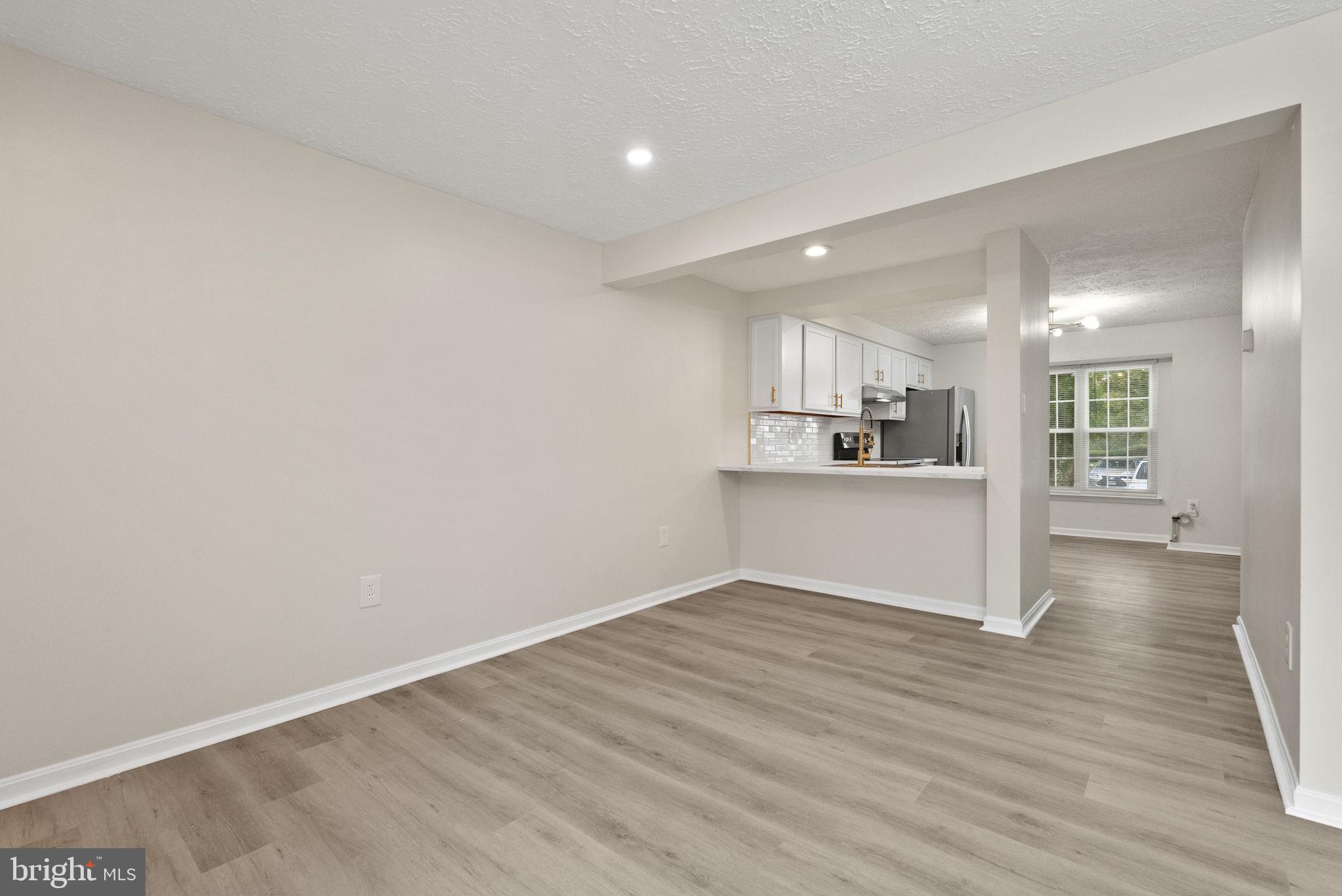 CLINTON PLAZA TOWNHOUSES - Residential