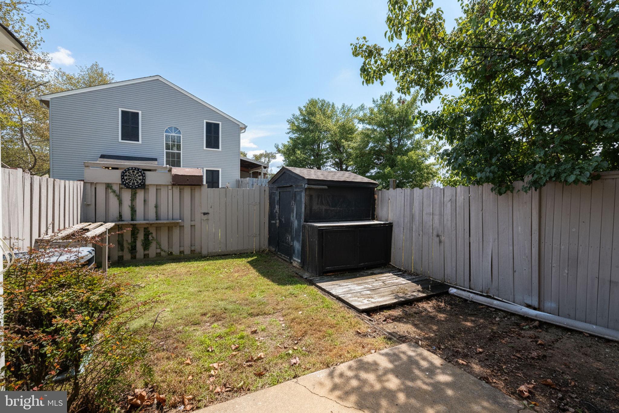 CLINTON PLAZA TOWNHOUSES - Residential