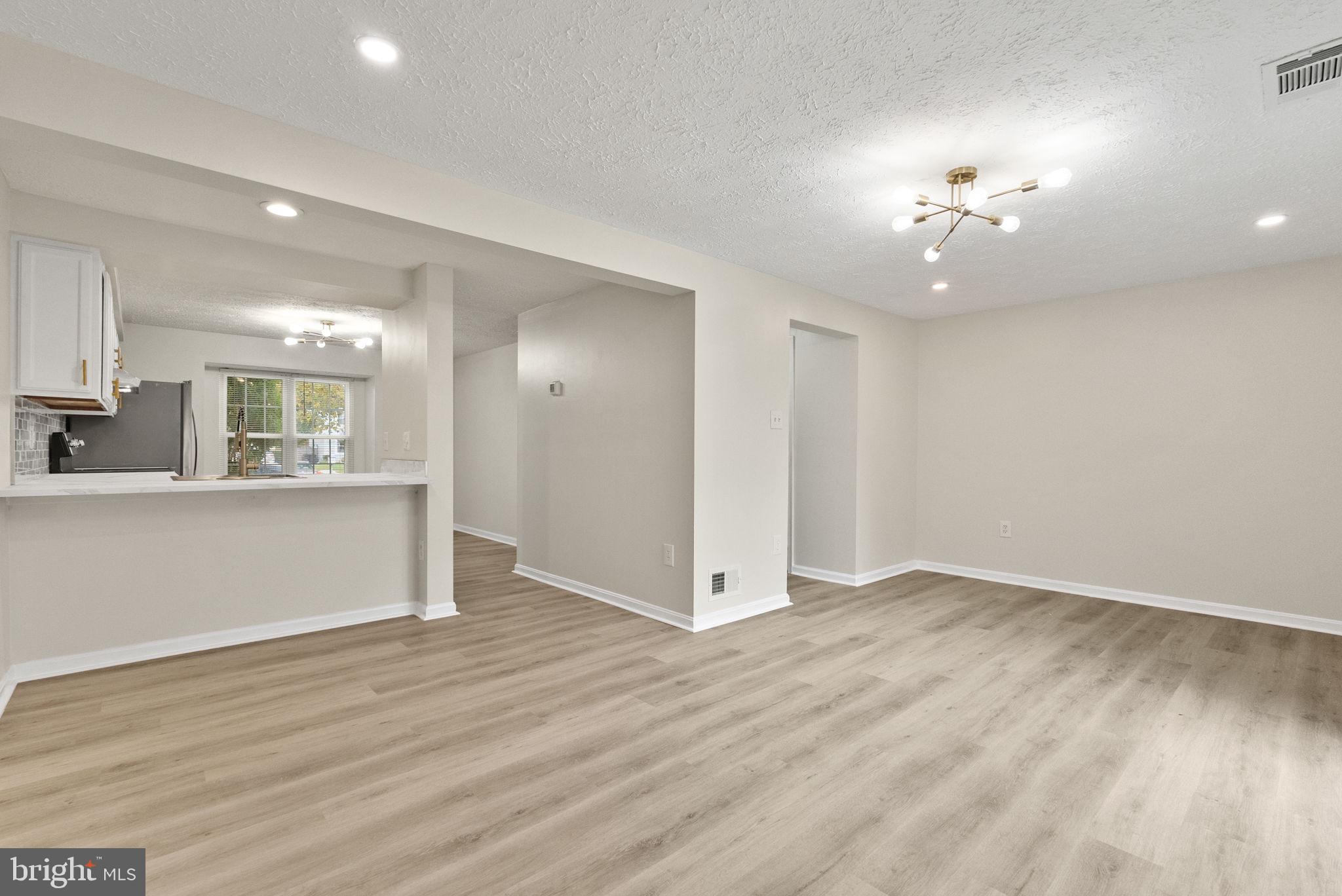 CLINTON PLAZA TOWNHOUSES - Residential