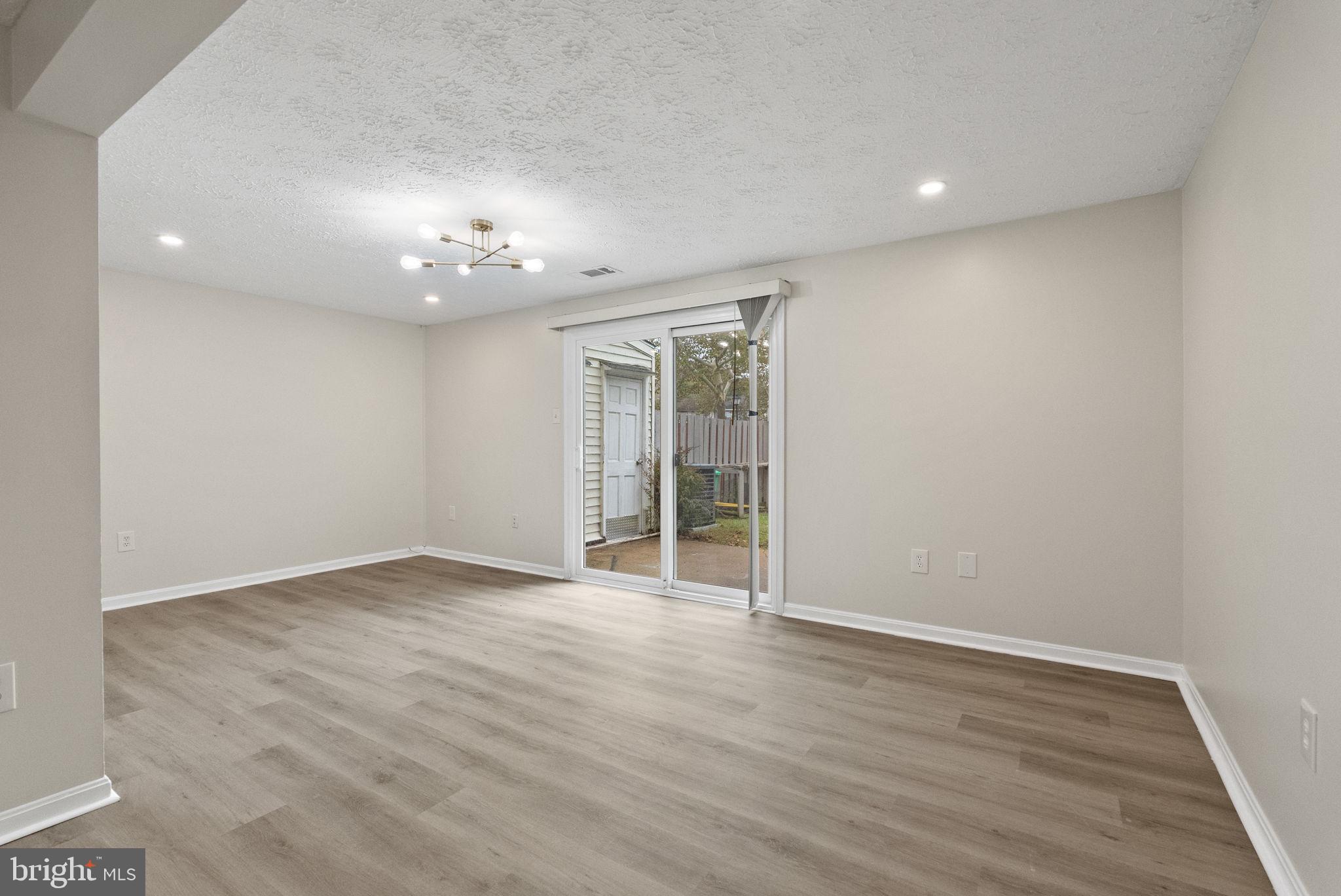 CLINTON PLAZA TOWNHOUSES - Residential