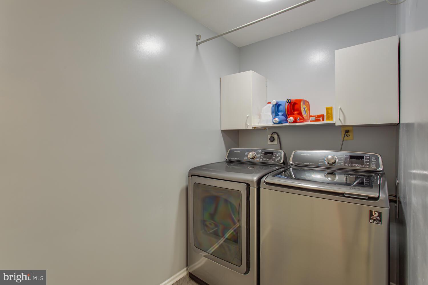 WESTLAKE VILLAGE - Residential