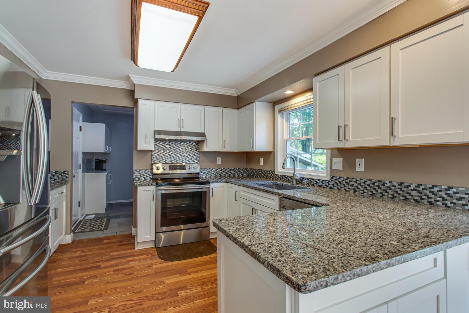 WESTLAKE VILLAGE - Residential