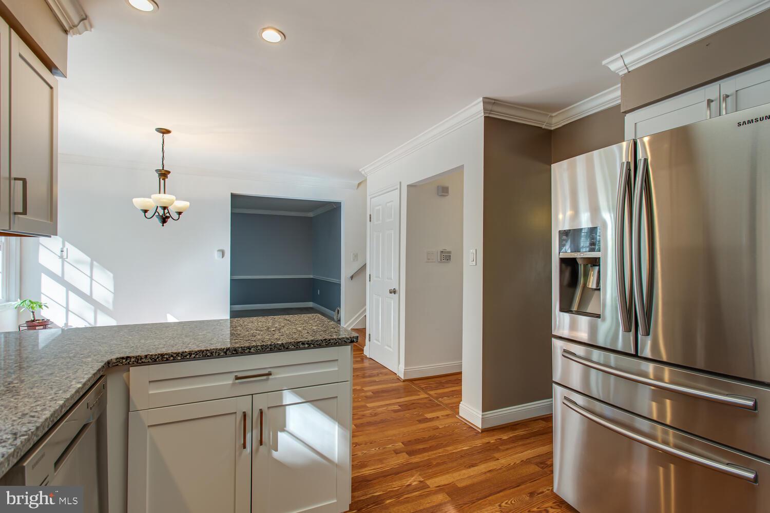 WESTLAKE VILLAGE - Residential