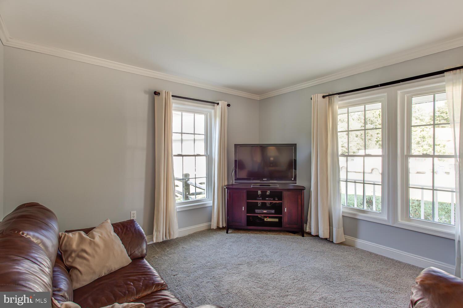 WESTLAKE VILLAGE - Residential