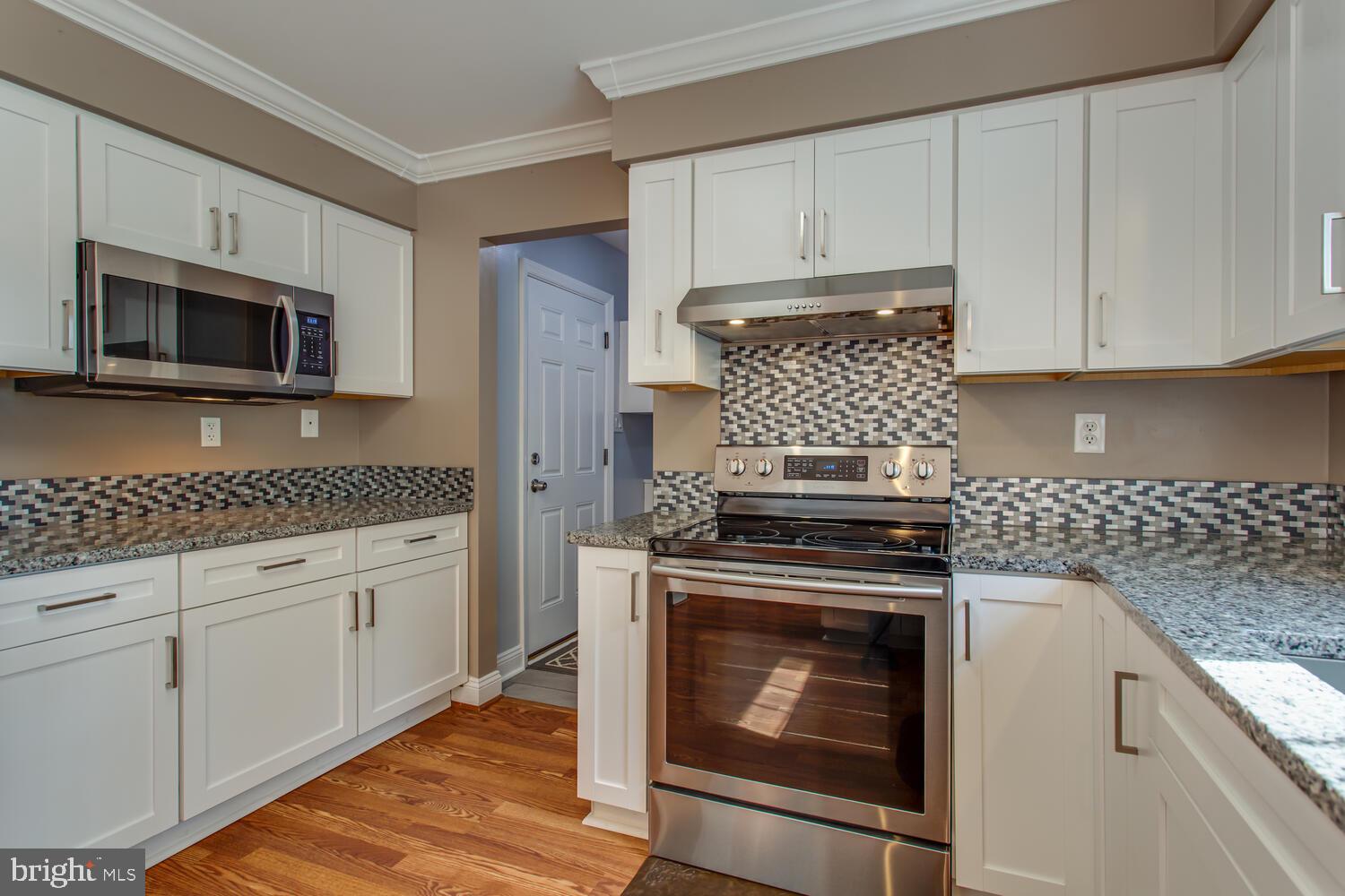 WESTLAKE VILLAGE - Residential