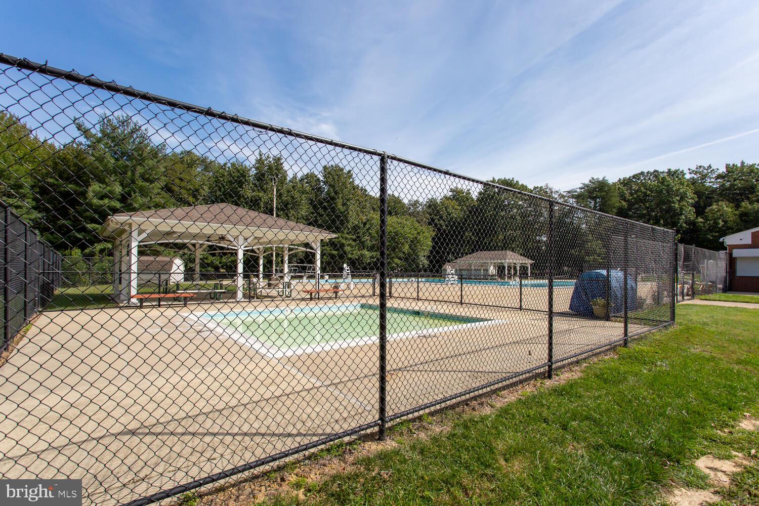 WESTLAKE VILLAGE - Residential