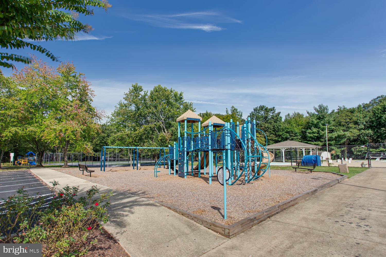 WESTLAKE VILLAGE - Residential