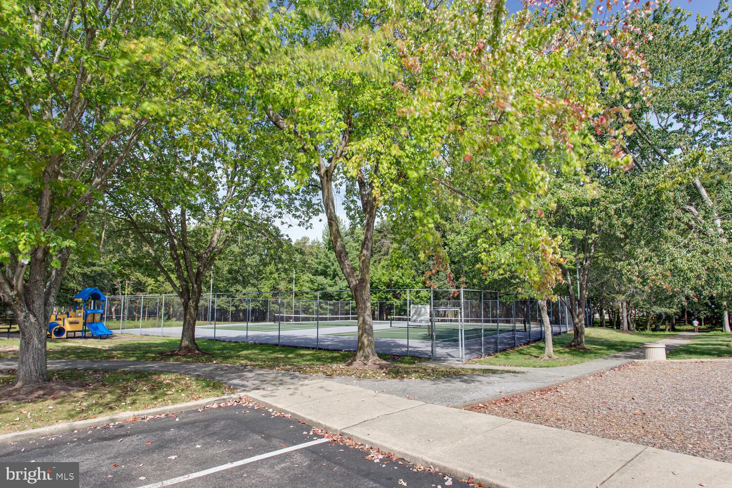 WESTLAKE VILLAGE - Residential