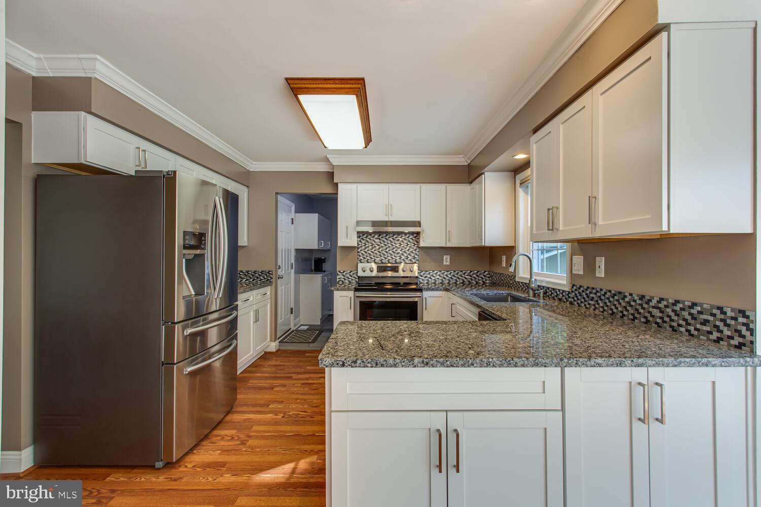 WESTLAKE VILLAGE - Residential