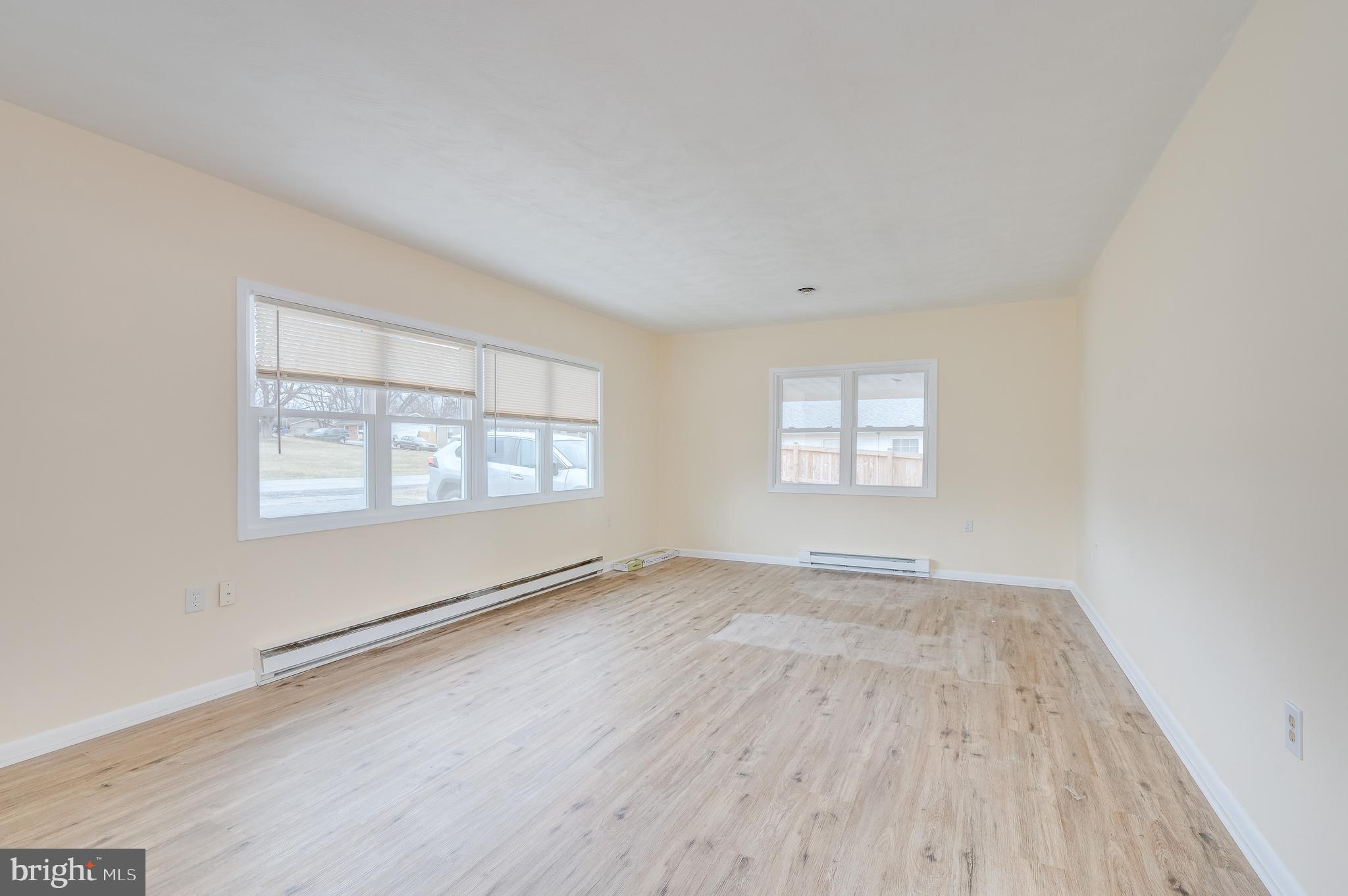 ORCHARD HILLS - Residential