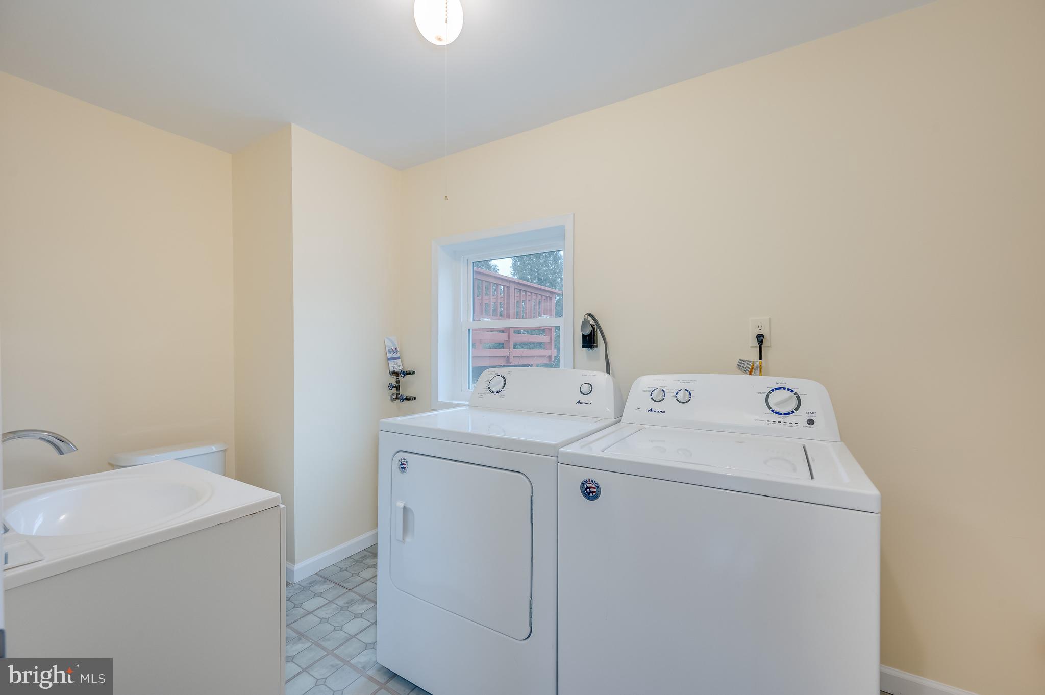 ORCHARD HILLS - Residential