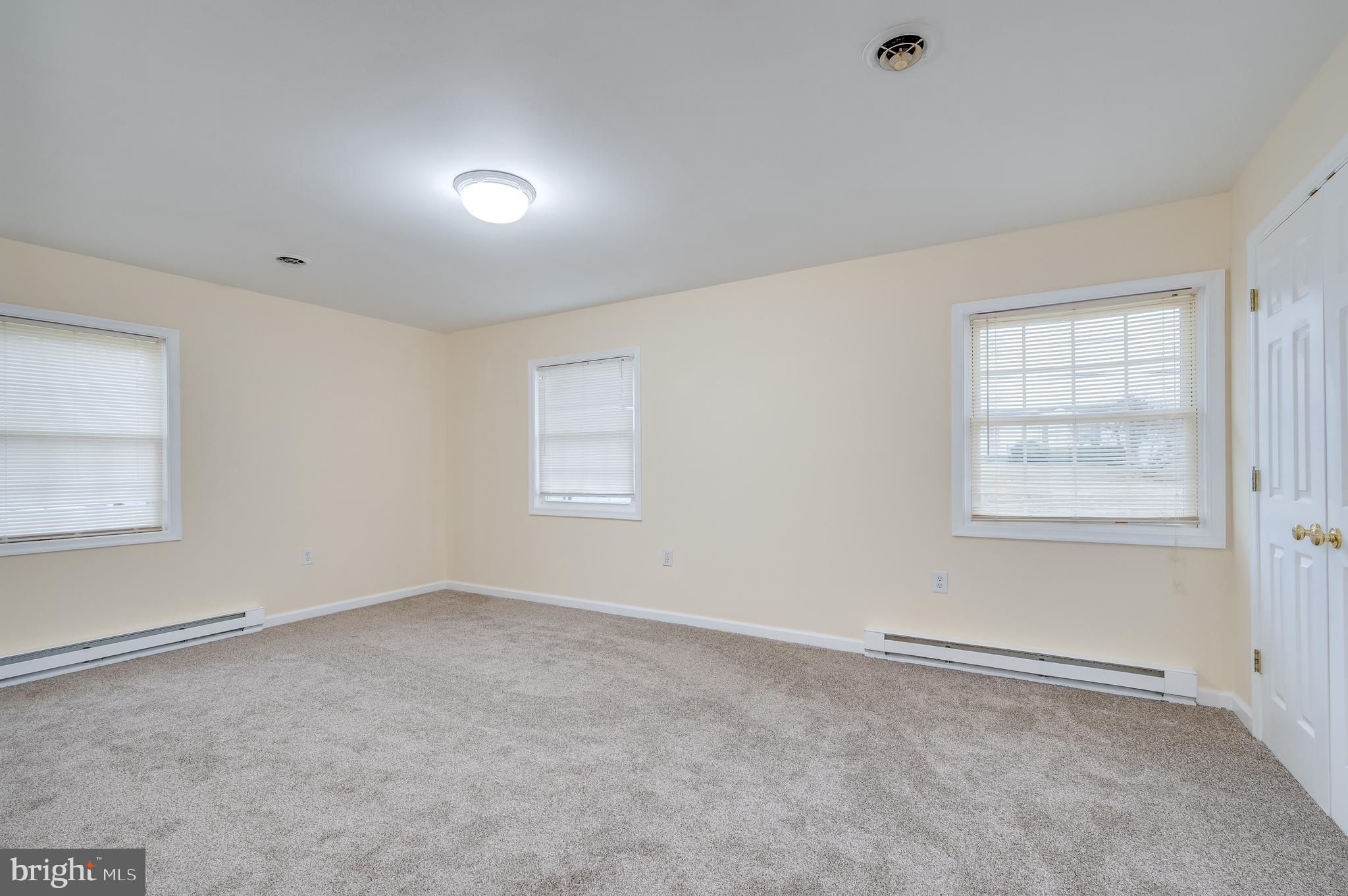 ORCHARD HILLS - Residential