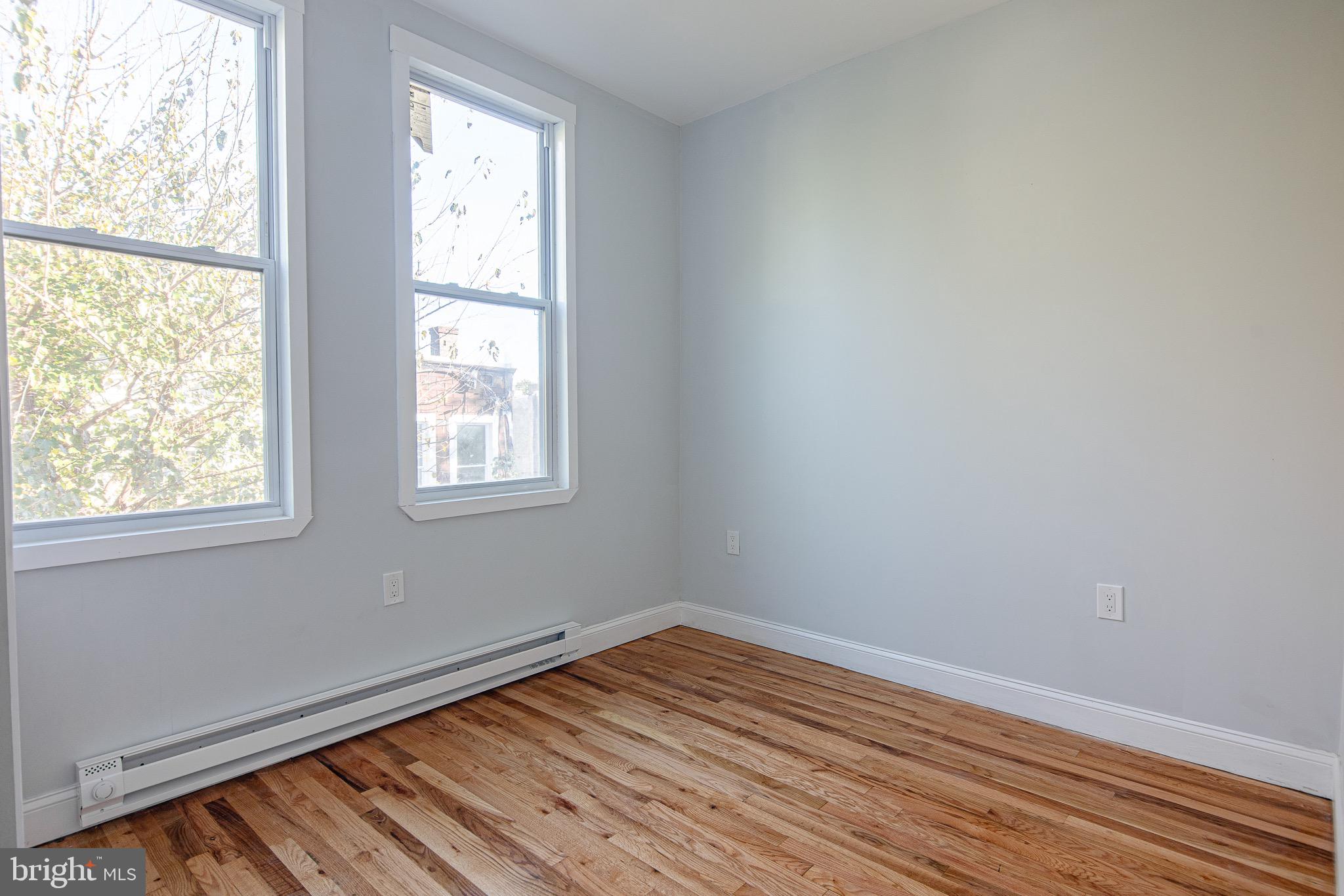 STRAWBERRY MANSION - Residential