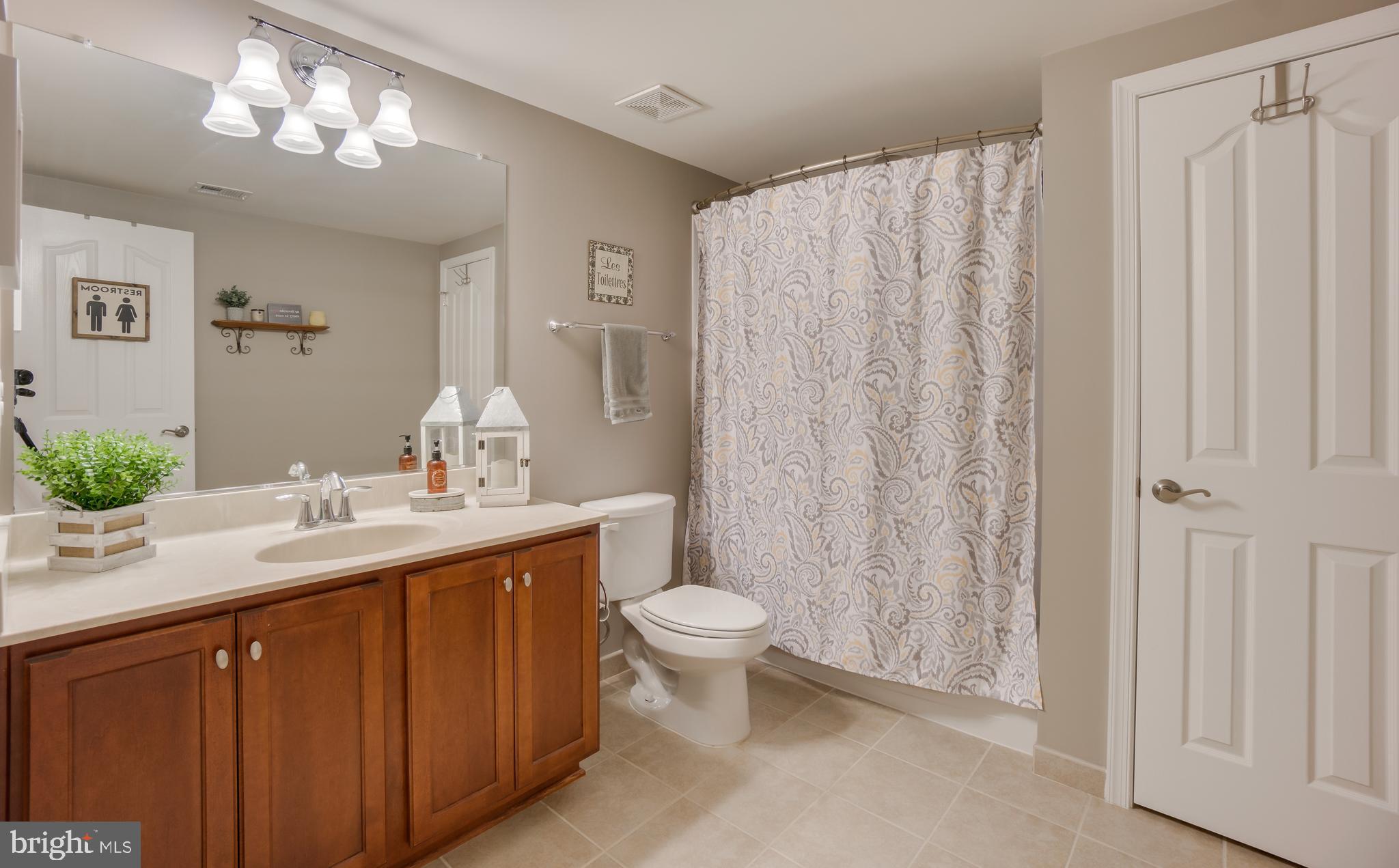 HILLS OF AQUIA - Residential