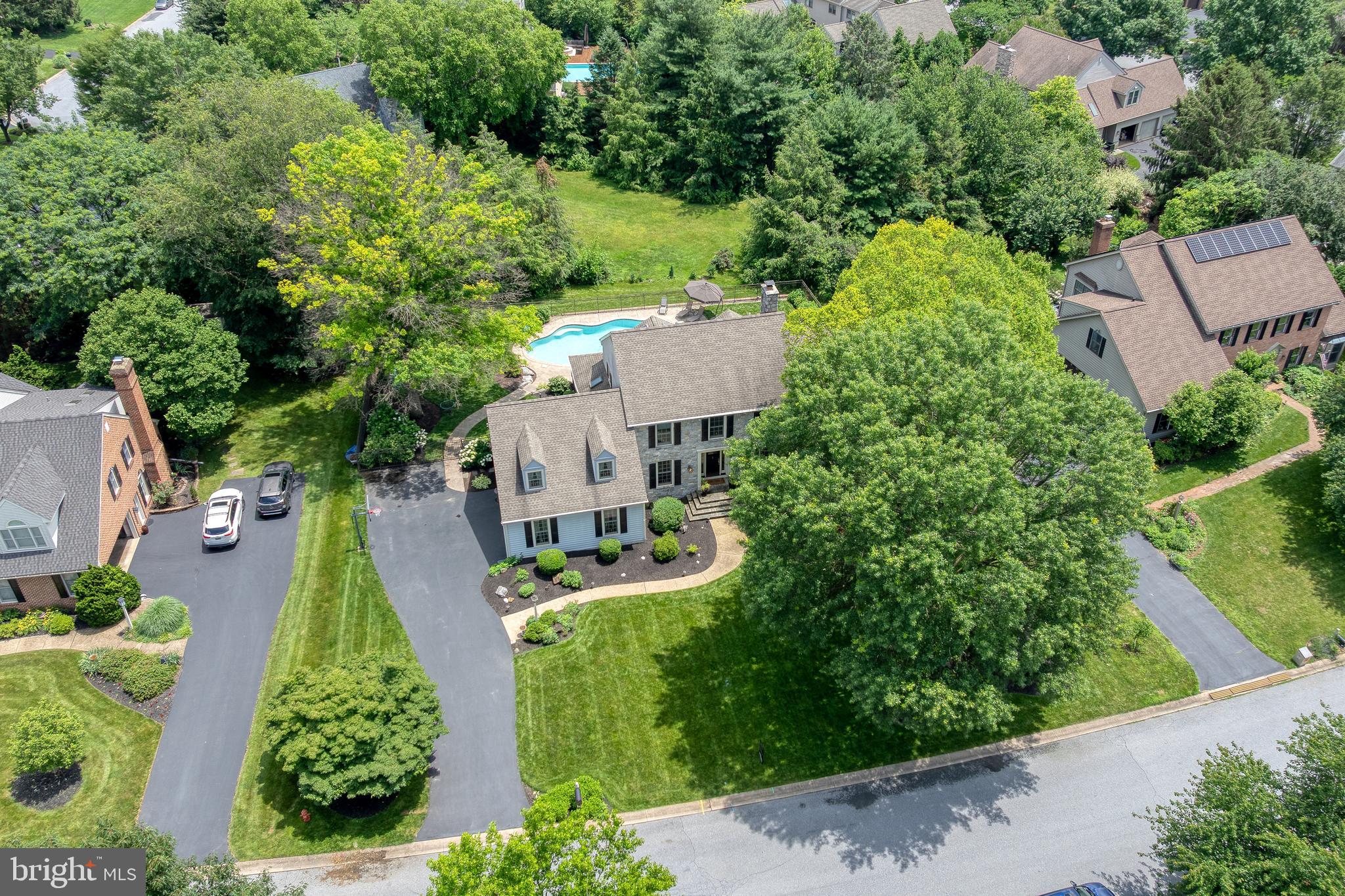 1110 OAKMONT DRIVE